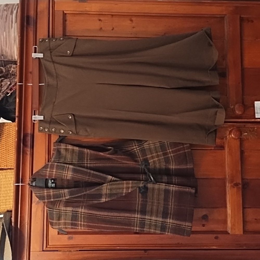 Lauren Ralph Lauren cotton vest (pL) and cropped wool pant (p12)